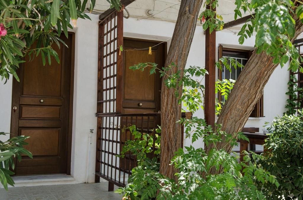 Kalypso Studios&Rooms Palaiochora Exterior foto